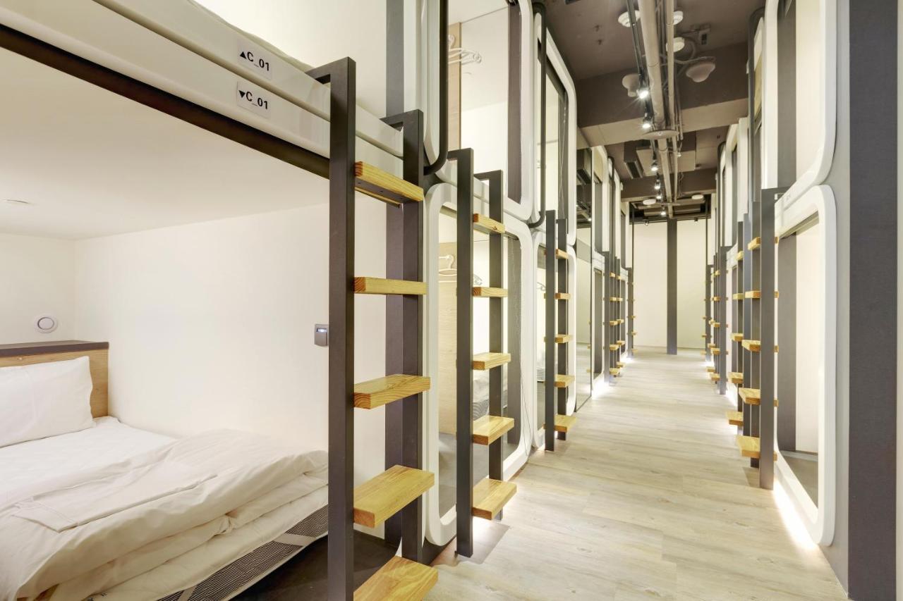 Taiwan Youth Hostel & Capsule Hotel Taipei Extérieur photo